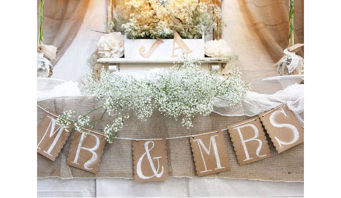 Rustic-Head-Table-Sign-DIY-Wedding-Decorations-on-a-Budget1