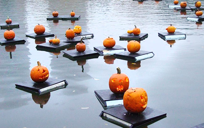 3-halloween-pumpkin-sail-central-park_650