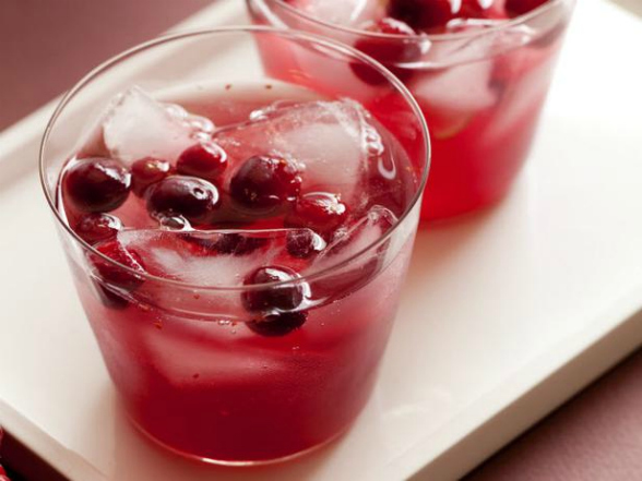 Ginger-Cranberry-Cocktail