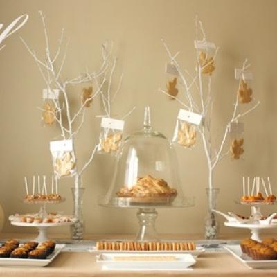 thanksgiving-dessert-table-thanksgiving-tablescapes